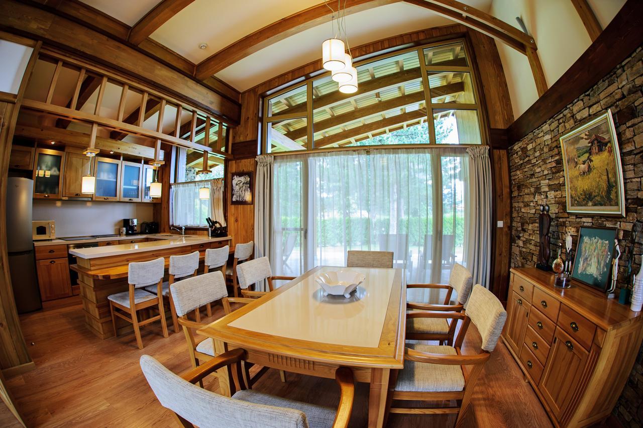 בנסקו Golf Villa Malina מראה חיצוני תמונה